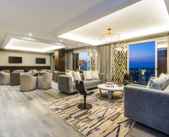HABITACIÓN EN PLANTA EJECUTIVA-UNA CAMA KING